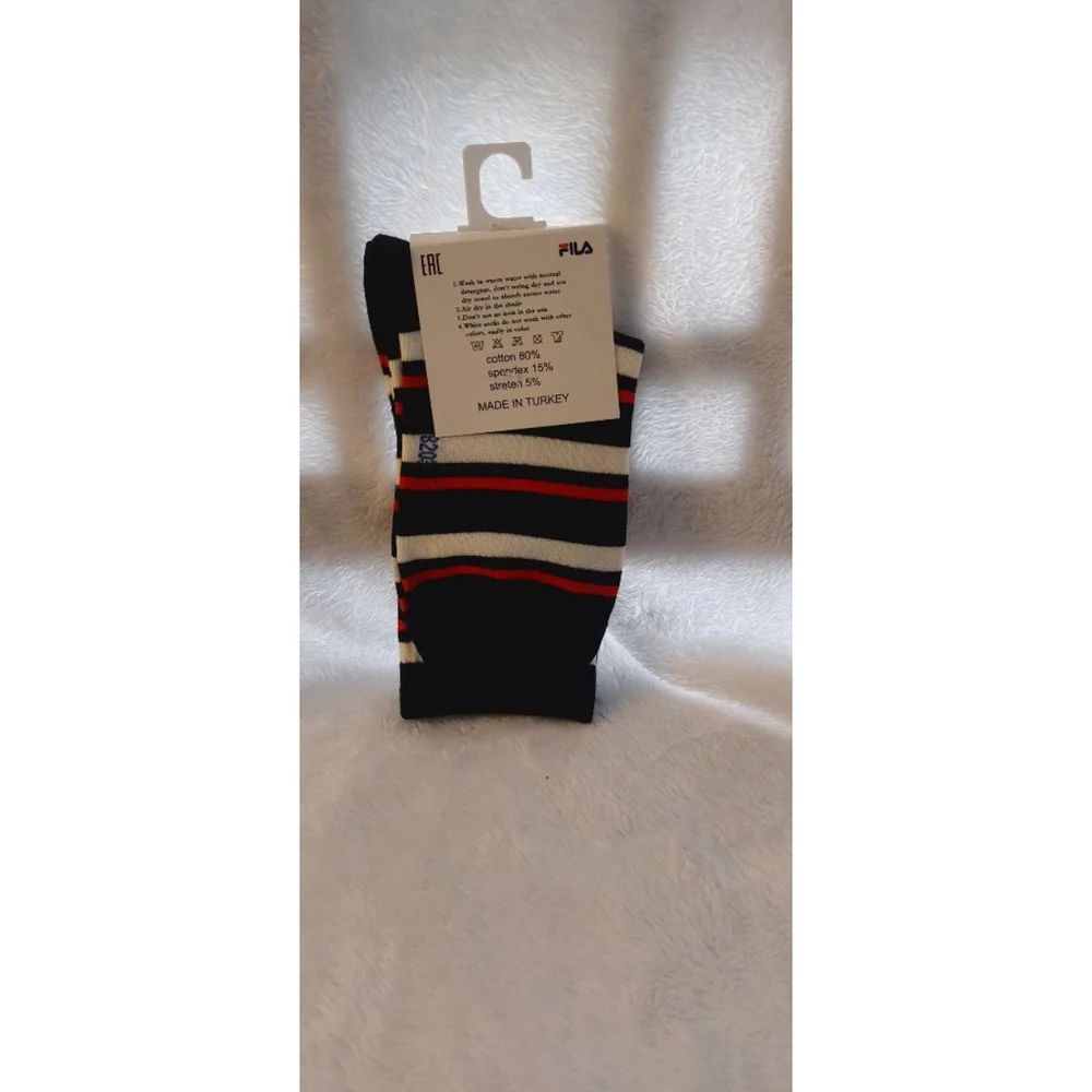 Fila Unisex Striped Navy and Red Women Size 7-9